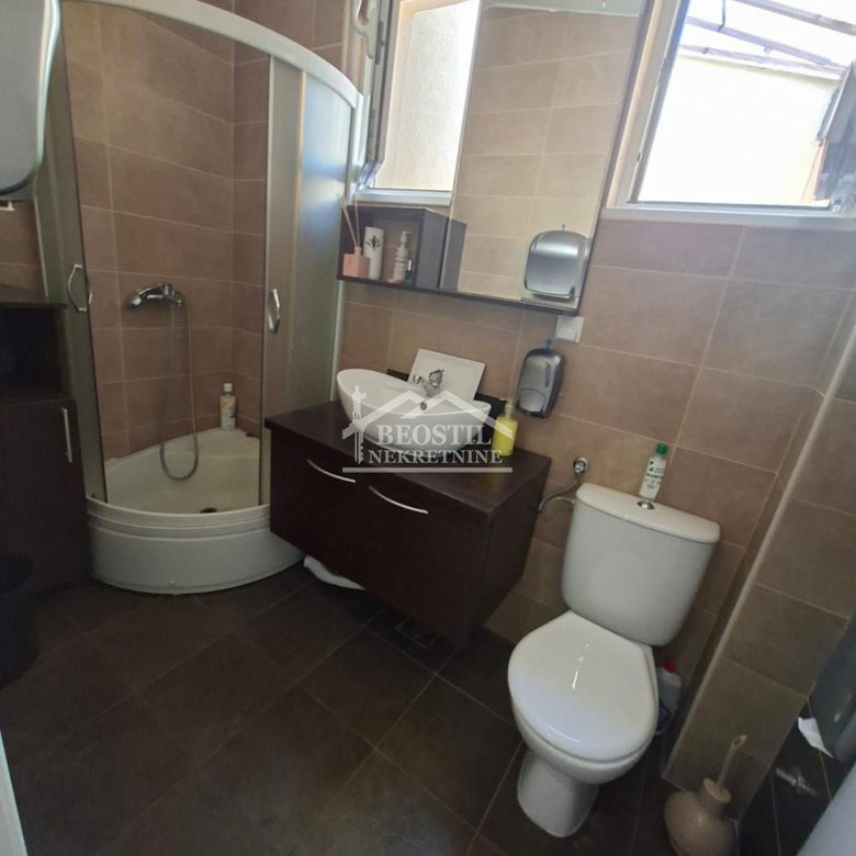 Petosoban stan na prodaju, Đeram Pijaca, Beograd, 118m², 349.000 €