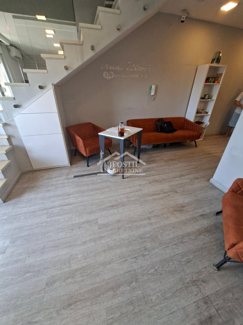 Stan Prodaja Beograd Đeram Pijaca 118 m2