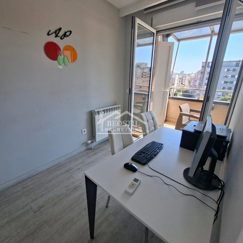 Stan Prodaja Beograd Đeram Pijaca 118 m2
