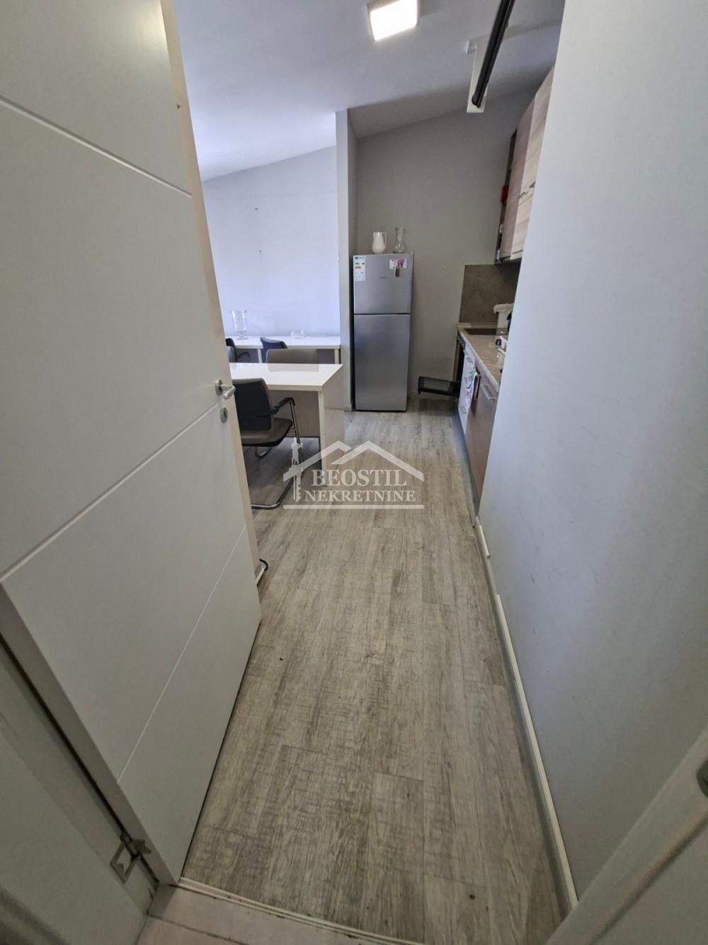 Stan Prodaja Beograd Đeram Pijaca 118 m2