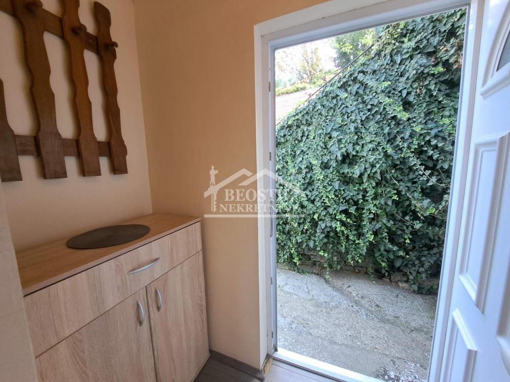Stan Prodaja Beograd Centar (Savski Venac) 27 m2