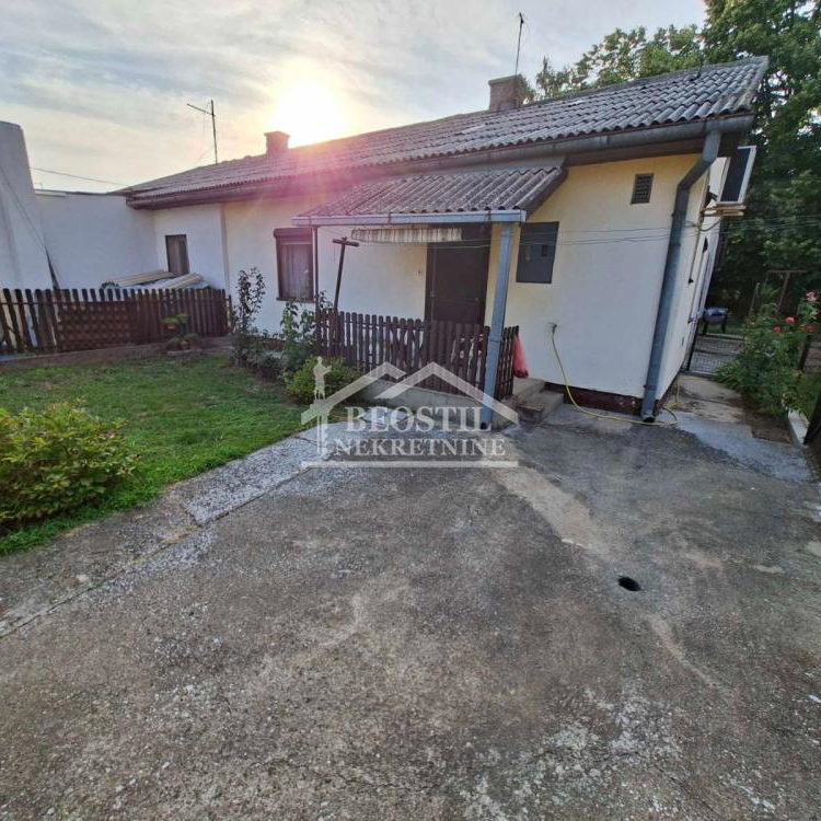 Stan Prodaja Beograd Zemun Polje 34 m2