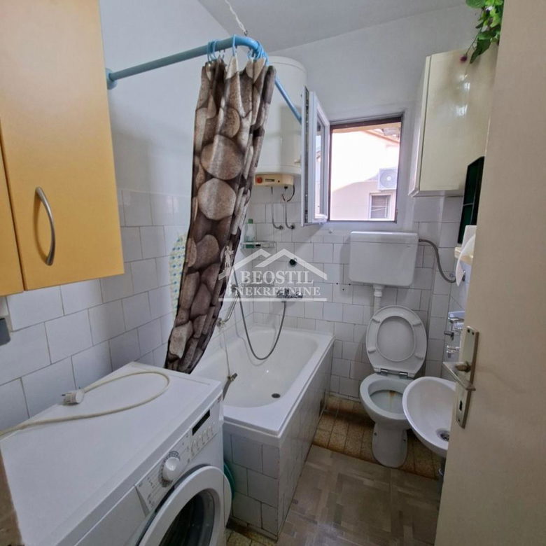 Stan Prodaja Beograd Zemun Polje 34 m2