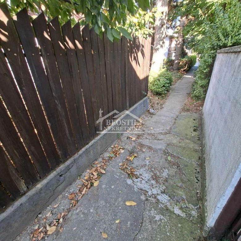 Stan Prodaja Beograd Petlovo Brdo 25 m2
