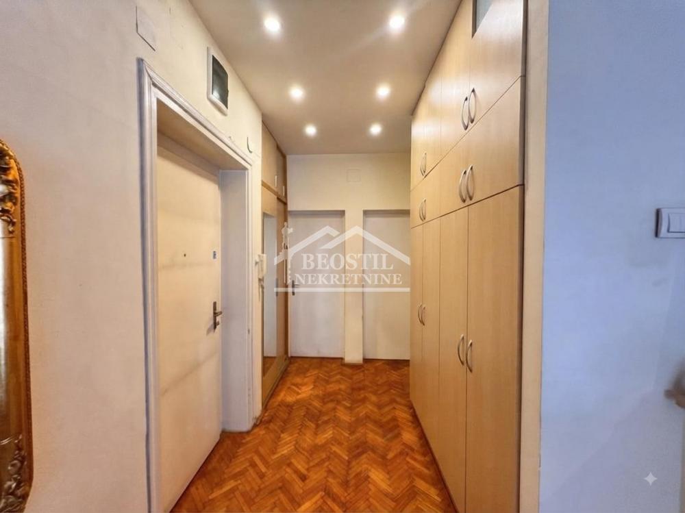 Stan Prodaja Beograd Centar (Savski Venac) 57 m2