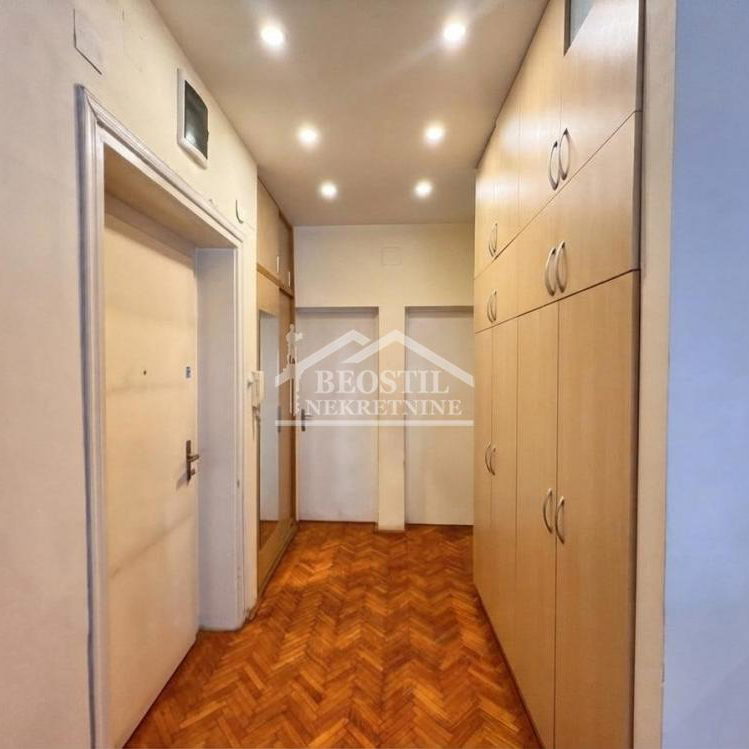 Stan Prodaja Beograd Centar (Savski Venac) 57 m2
