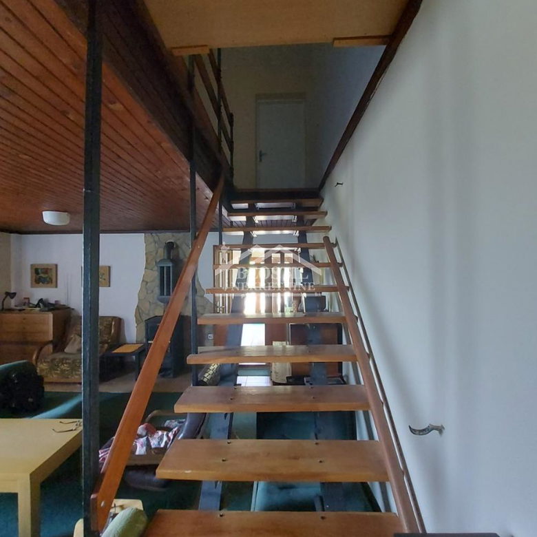 Kuća Prodaja Beograd Lipovica 165 m2