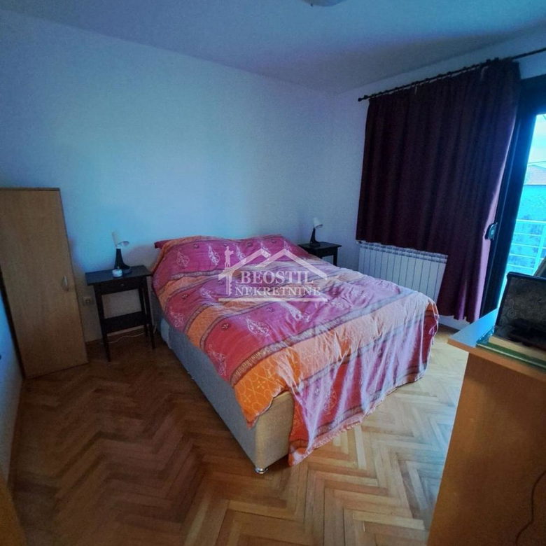 Kuća na prodaju, Vrčin, Beograd, 238m², 275.000 €
