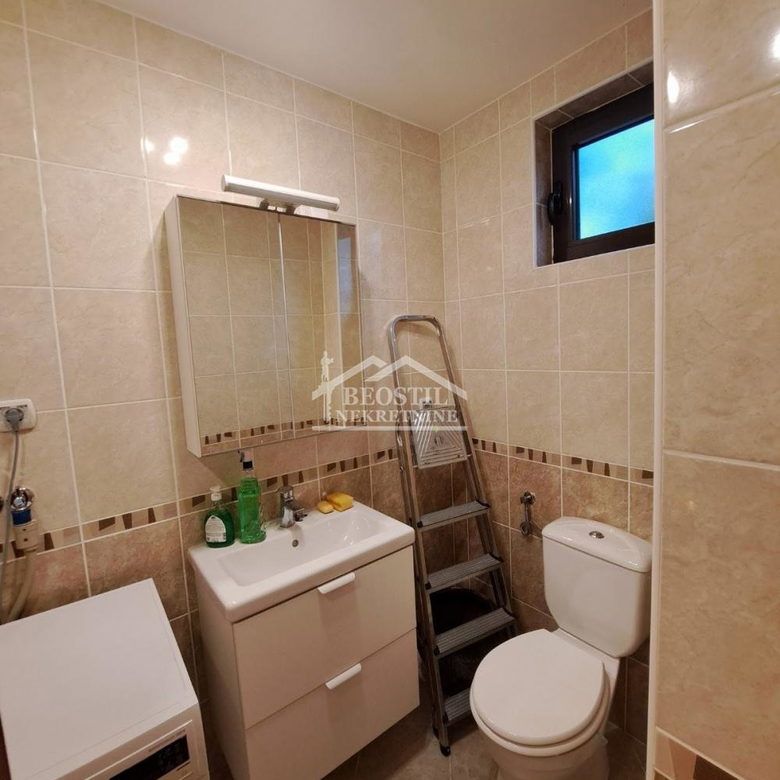 Kuća na prodaju, Vrčin, Beograd, 238m², 275.000 €