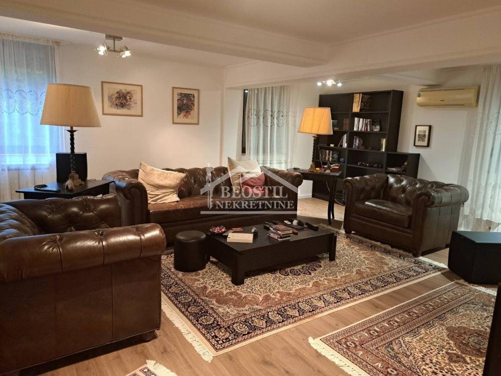 Kuća Prodaja Beograd Kuća Prodaja Beograd Vrčin 238 m2