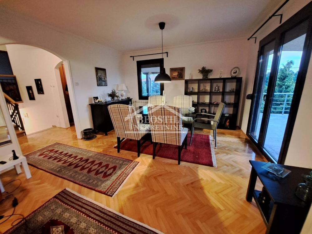 Kuća Prodaja Beograd Kuća Prodaja Beograd Vrčin 238 m2