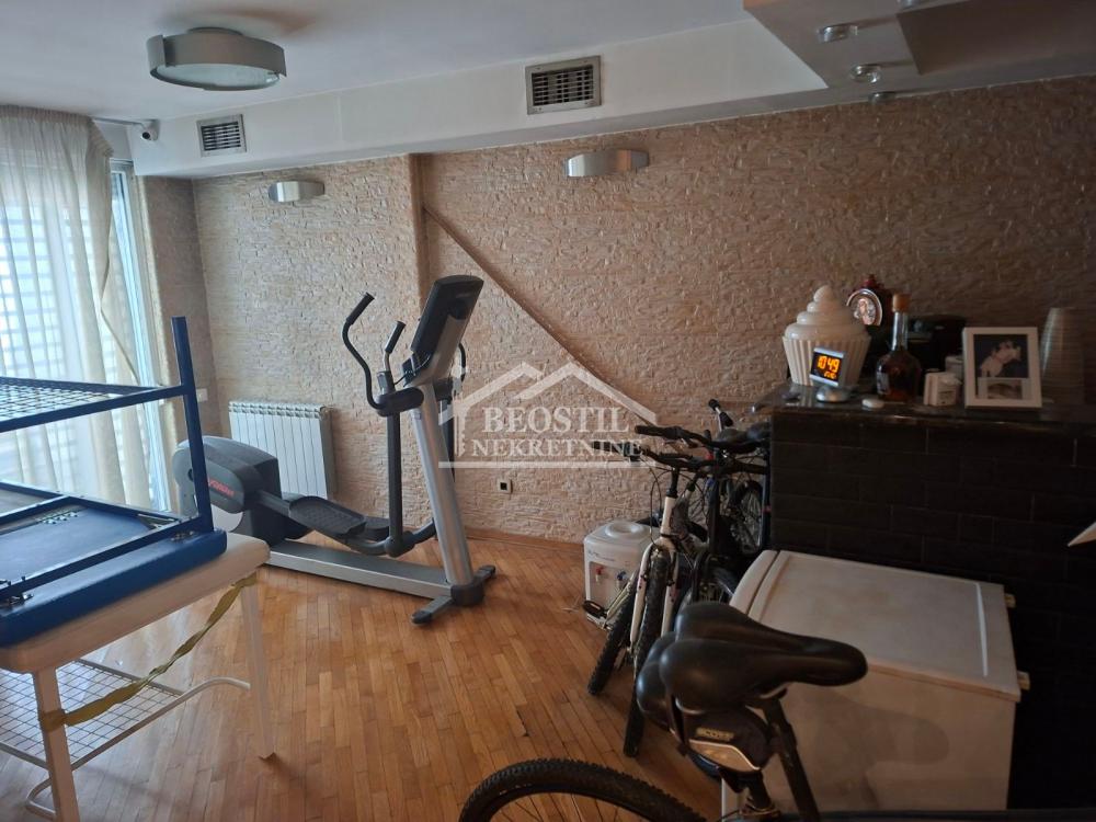 132025714_15_20260902111830 Kuća za izdavanje, Bežanijska Kosa 1, Beograd, 335m², 3.800 €/mes
