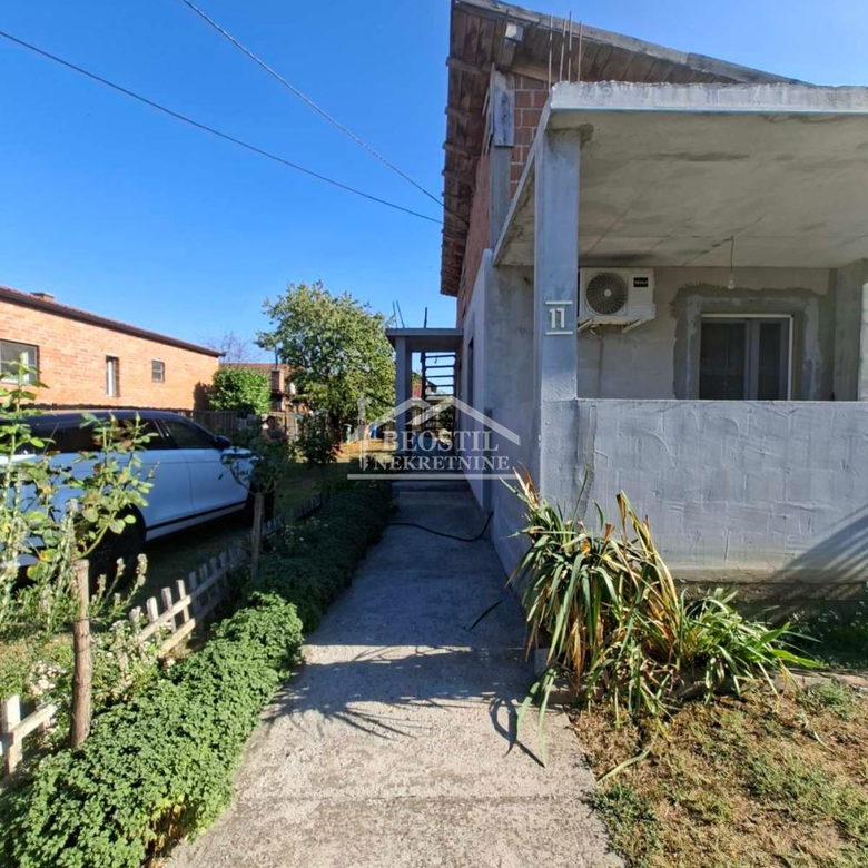 Kuća na prodaju, Ugrinovci, Beograd, 101m², 170.000 €