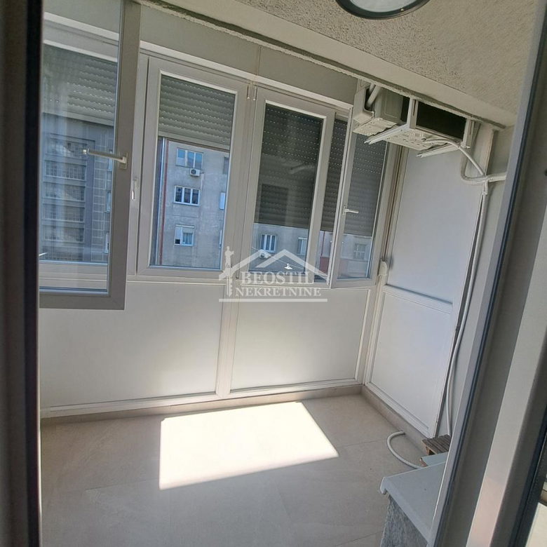 Dvoiposoban stan za izdavanje, Karađorđev Trg, Beograd, 65m², 900 €/mes