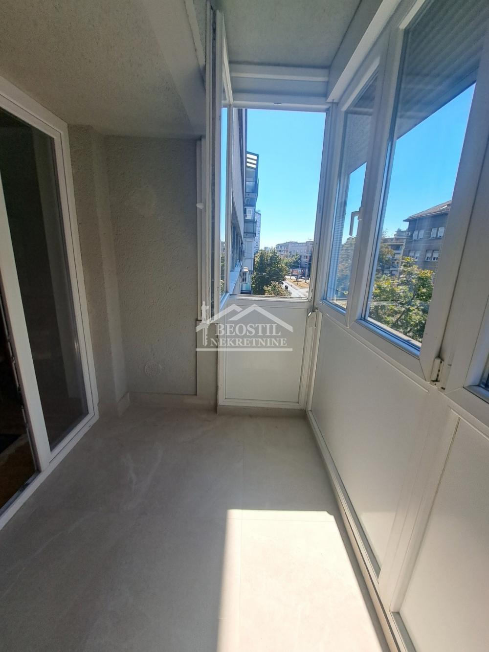 Dvoiposoban stan za izdavanje, Karađorđev Trg, Beograd, 65m², 900 €/mes