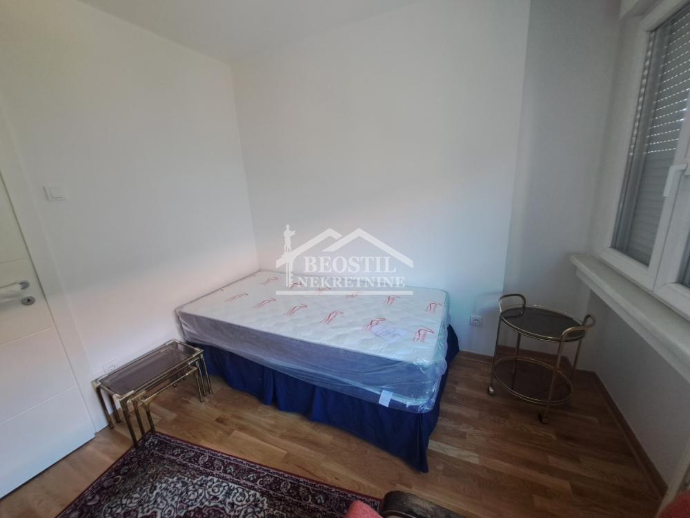 Stan Izdavanje Beograd Karađorđev Trg 65 m2