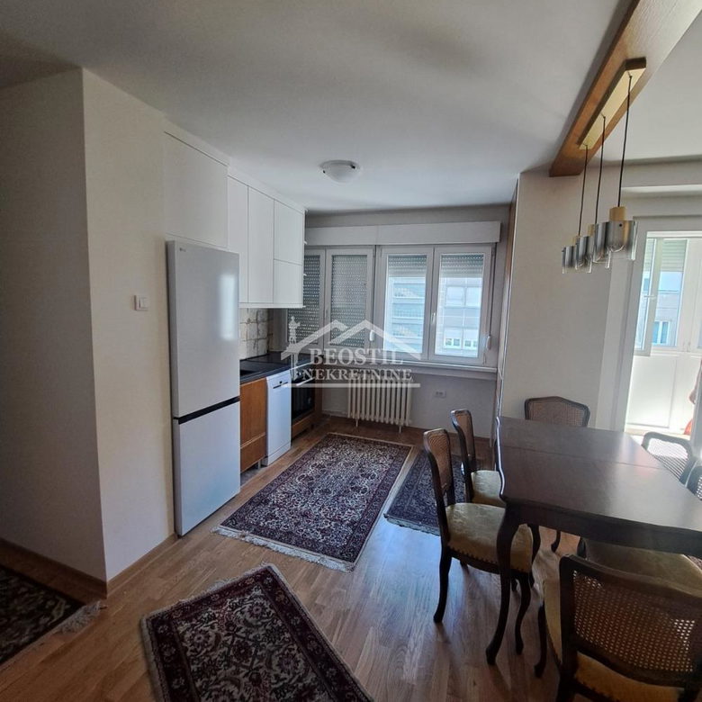 Stan Izdavanje Beograd Karađorđev Trg 65 m2