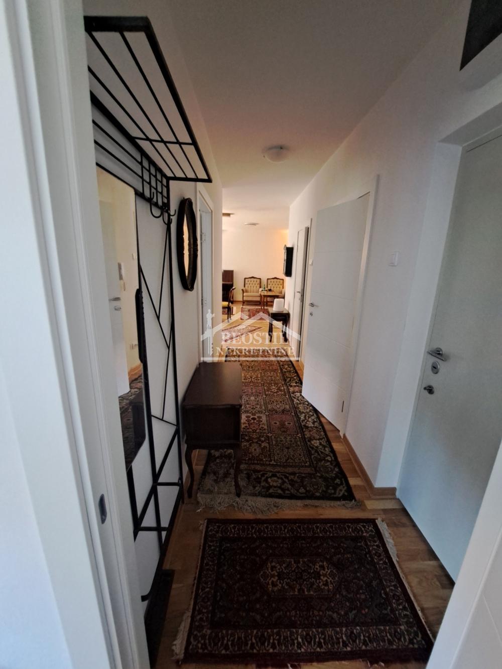 Stan Izdavanje Beograd Karađorđev Trg 65 m2