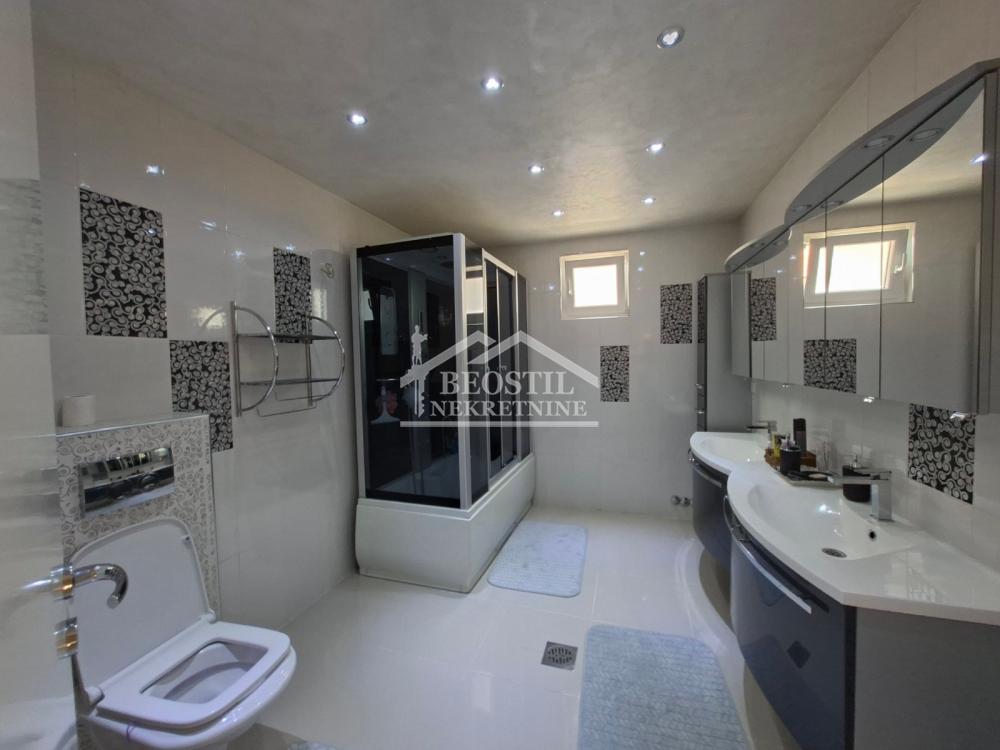 Kuća na prodaju, Altina, Beograd, 417m², 620.000 €