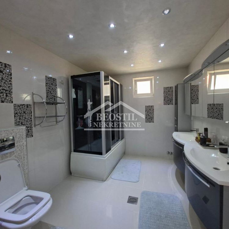 Kuća na prodaju, Altina, Beograd, 417m², 620.000 €