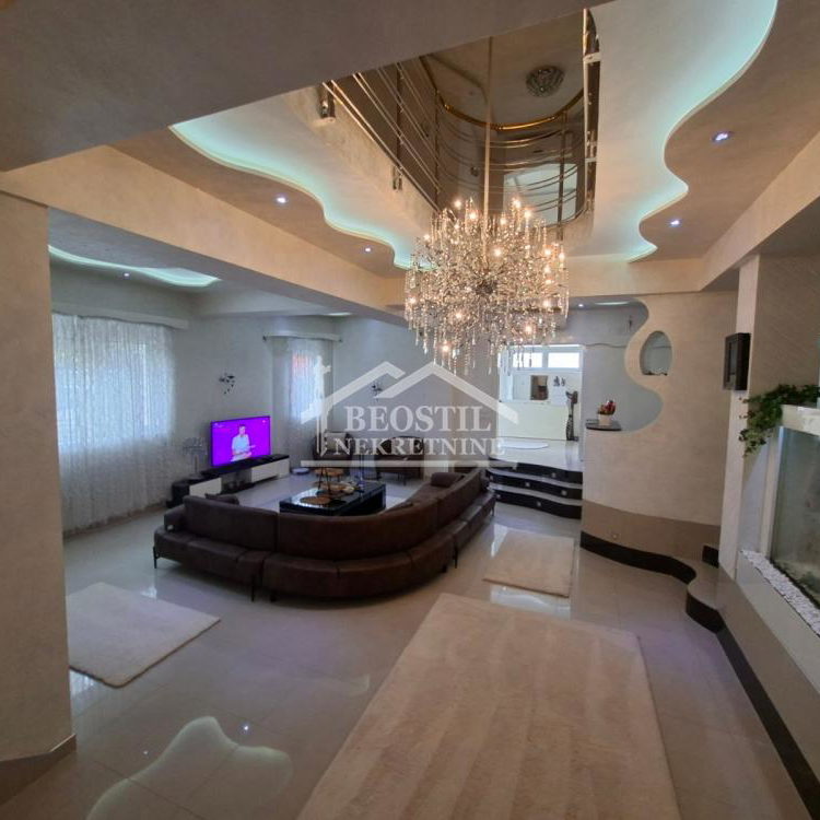 Kuća Prodaja Beograd Altina 417 m2