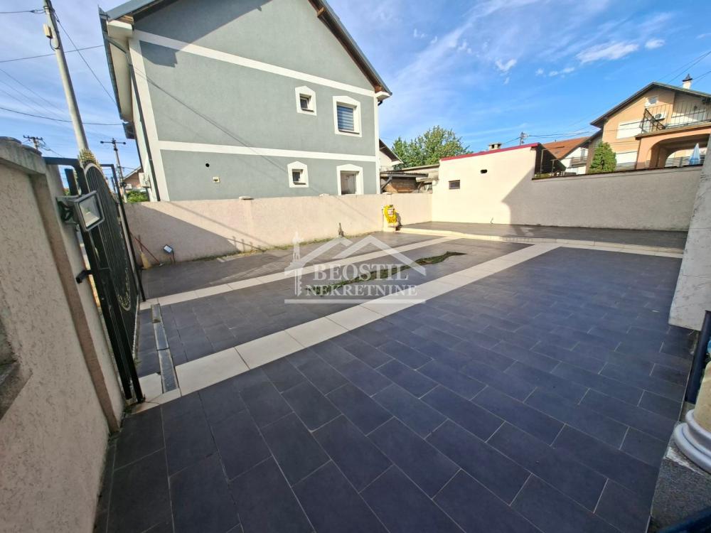 Kuća na prodaju, Altina, Beograd, 417m², 620.000 €