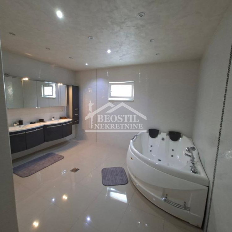 Kuća na prodaju, Altina, Beograd, 417m², 620.000 €