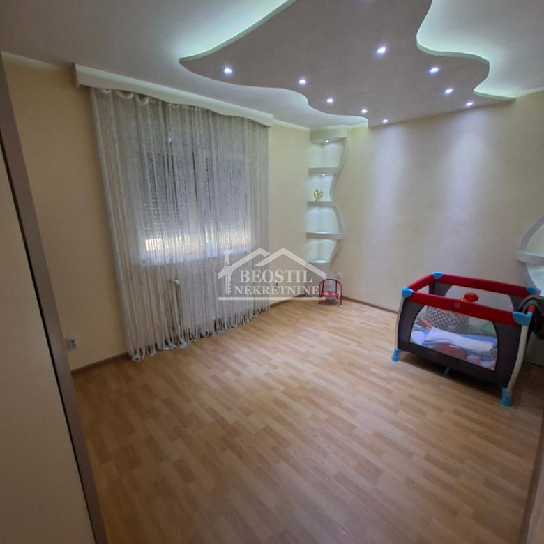 Kuća na prodaju, Altina, Beograd, 417m², 620.000 €