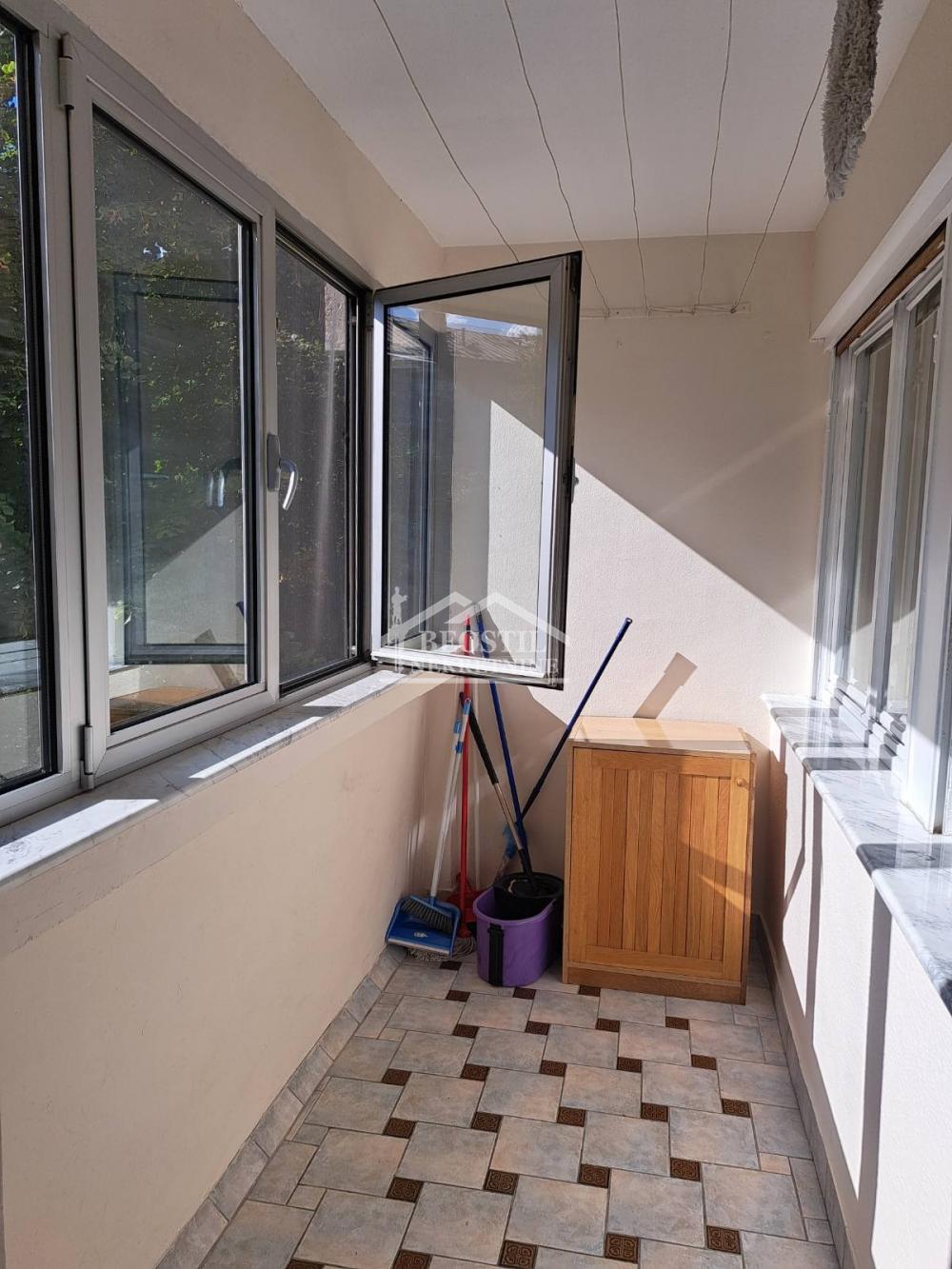 Dvosoban stan za izdavanje, Hotel YU, Beograd, 67m², 700 €/mes