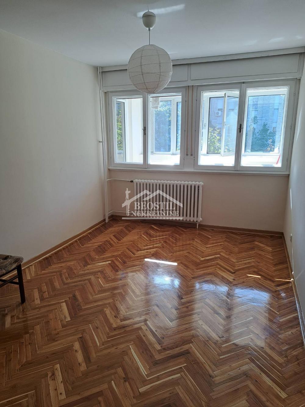 Dvosoban stan za izdavanje, Hotel YU, Beograd, 67m², 700 €/mes