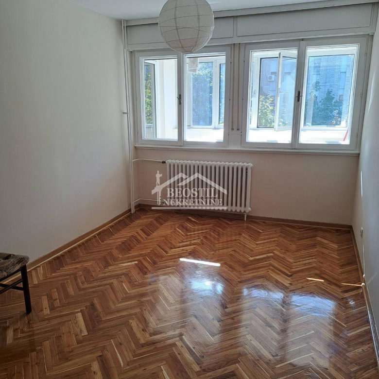 Dvosoban stan za izdavanje, Hotel YU, Beograd, 67m², 700 €/mes