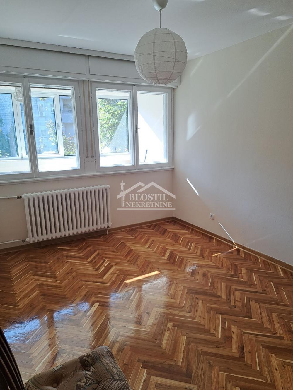 Dvosoban stan za izdavanje, Hotel YU, Beograd, 67m², 700 €/mes