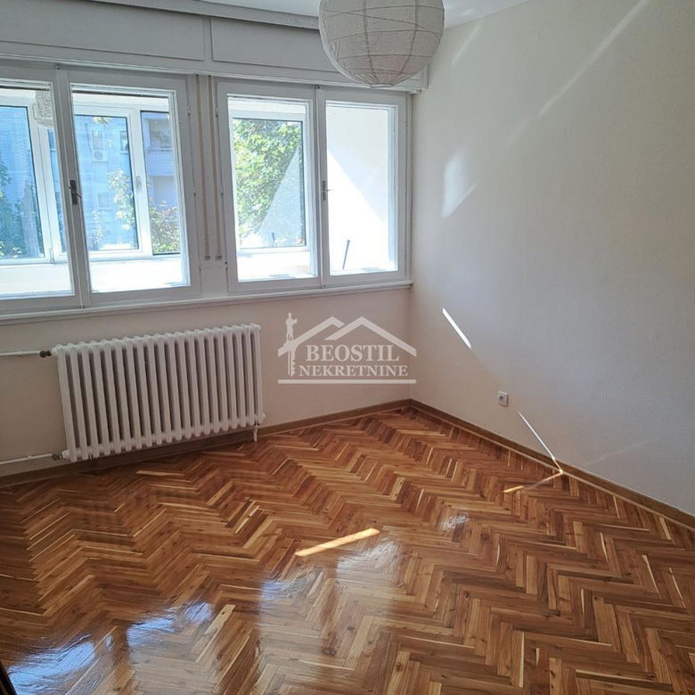 Dvosoban stan za izdavanje, Hotel YU, Beograd, 67m², 700 €/mes