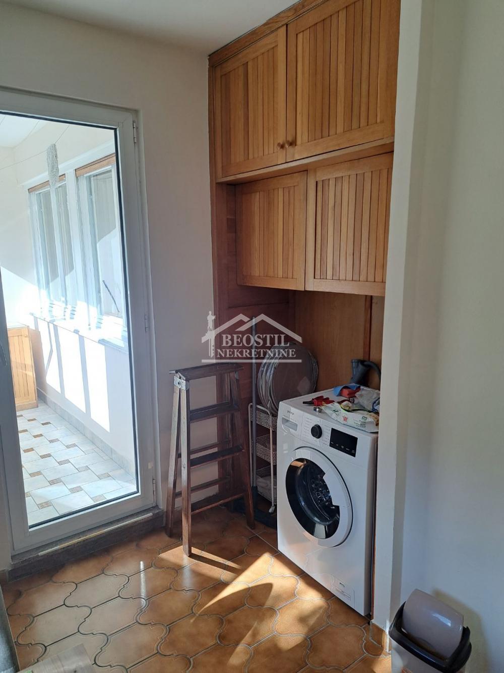 Stan Izdavanje Beograd Hotel YU 67 m2