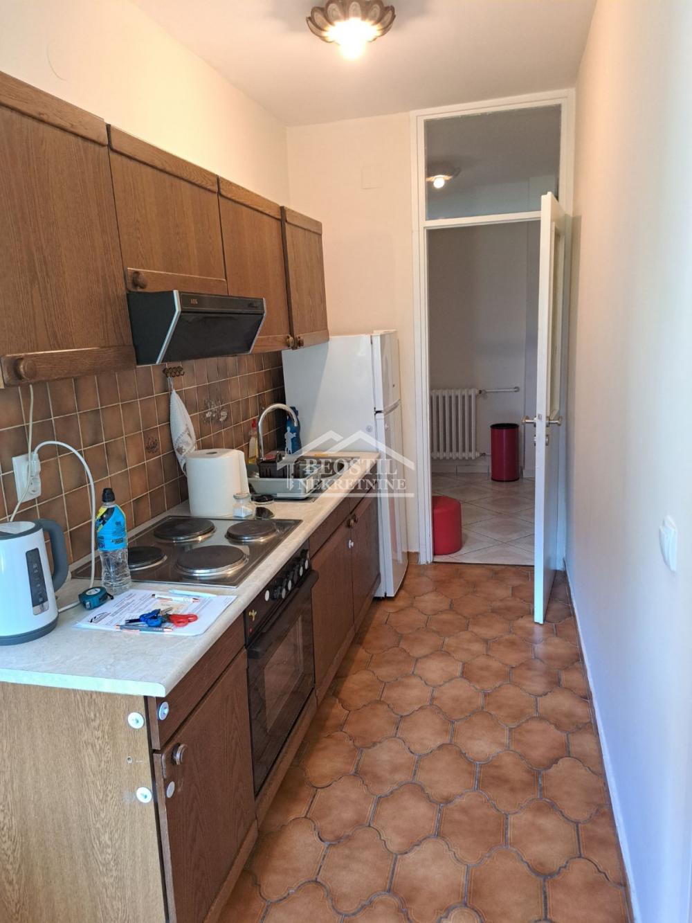 Stan Izdavanje Beograd Hotel YU 67 m2