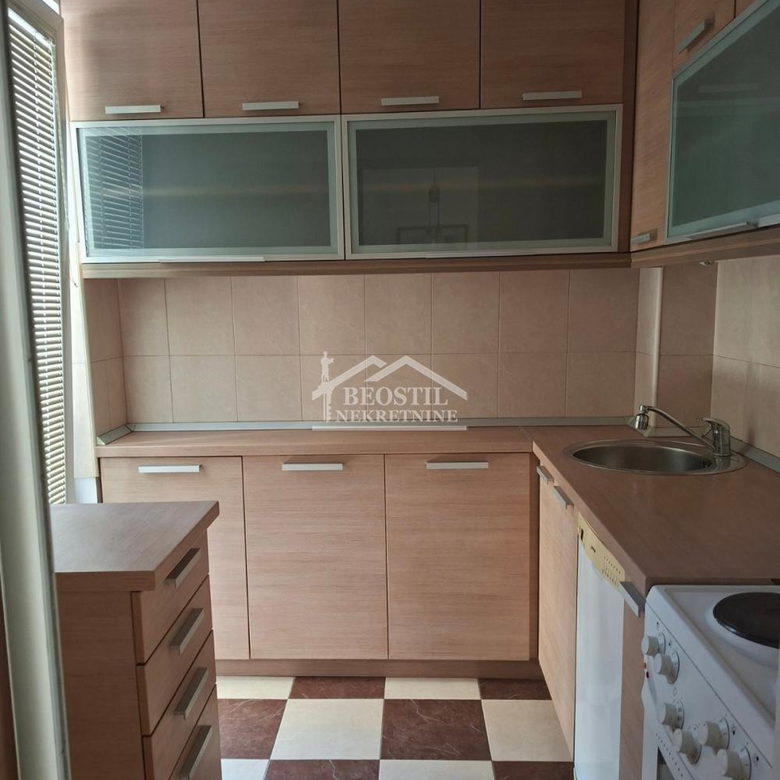Stan Prodaja Beograd Kluz 42 m2