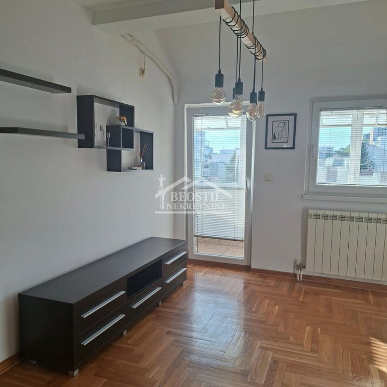 Dvosoban stan na prodaju, Kluz, Beograd, 42m², 160.000 €