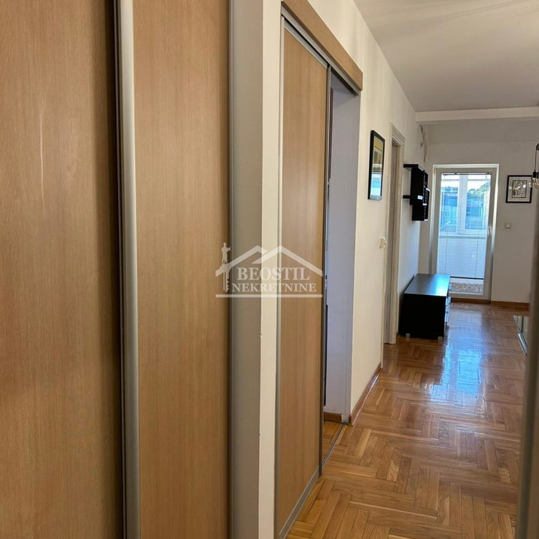Stan Prodaja Beograd Kluz 42 m2