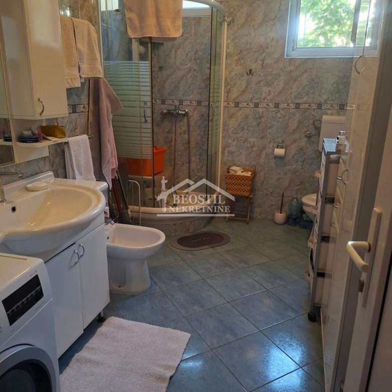 Stan Prodaja Beograd Tašmajdan 73 m2