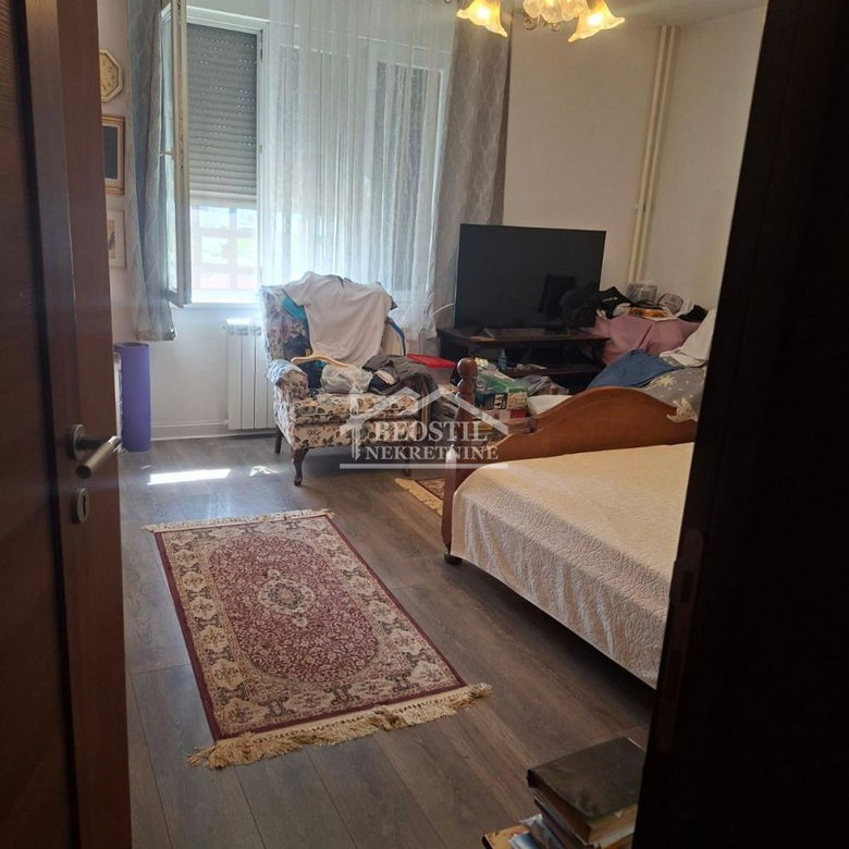 Stan Prodaja Beograd Tašmajdan 73 m2