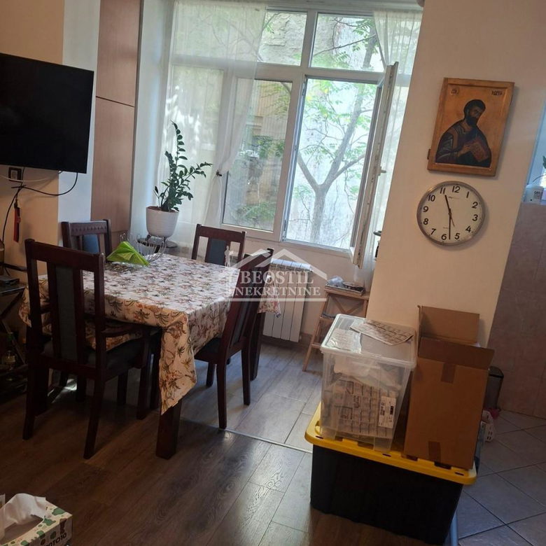 Stan Prodaja Beograd Tašmajdan 73 m2