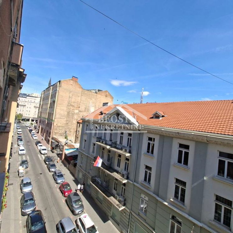 Dvoiposoban stan za izdavanje, Beograd Centar, Beograd, 49m², 700 €/mes