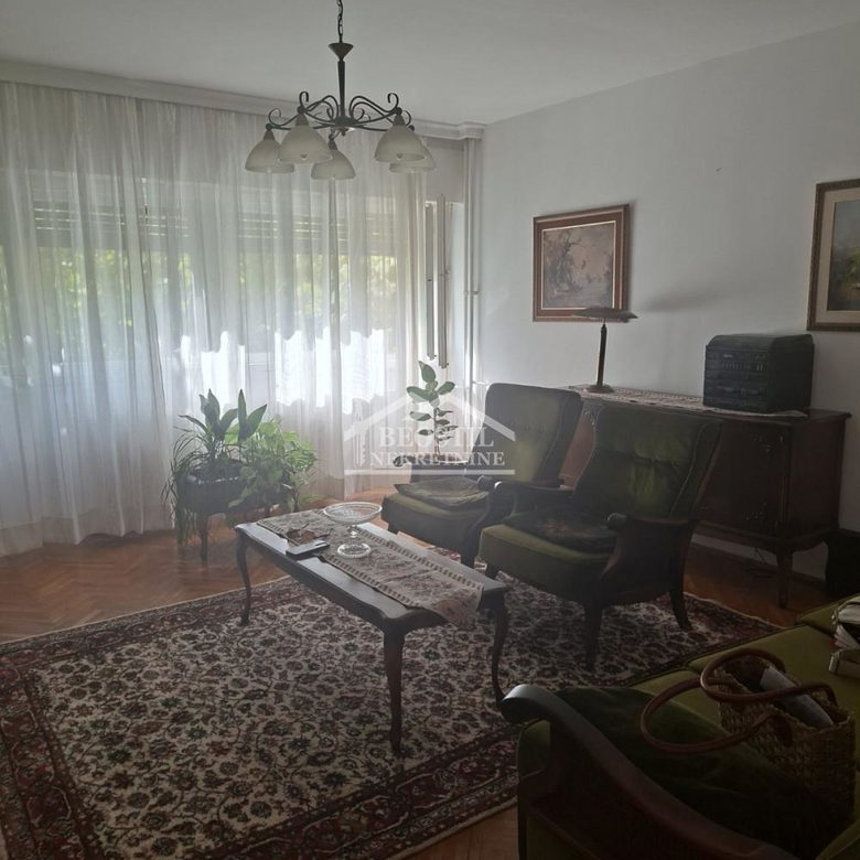 Stan Izdavanje Beograd Mašinski Fakultet 57 m2