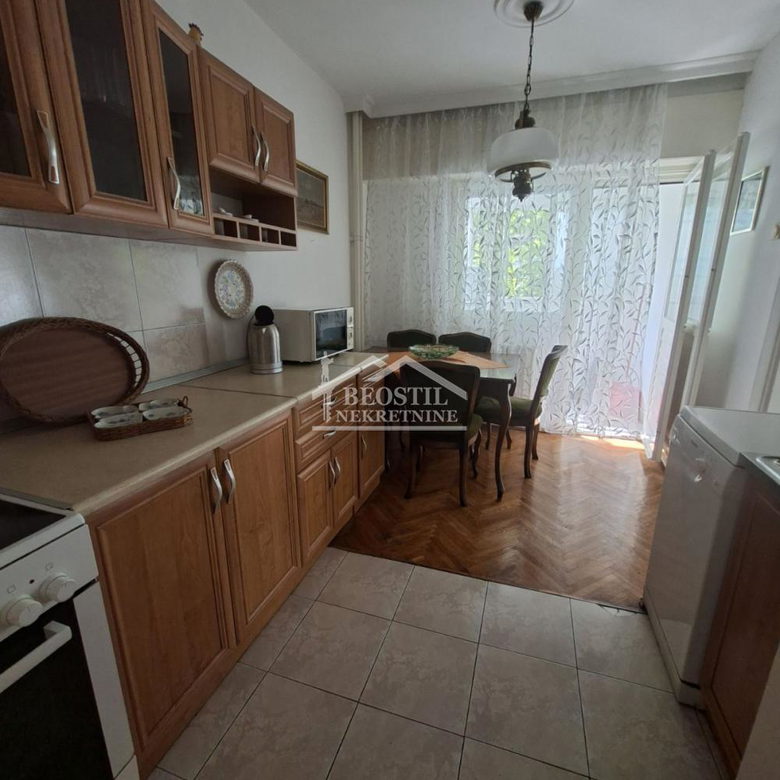 Stan Izdavanje Beograd Mašinski Fakultet 57 m2