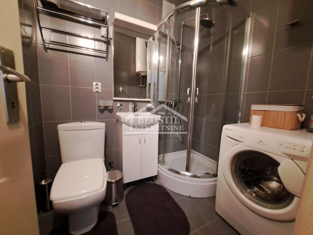 Dvosoban stan za izdavanje, Konjarnik, Beograd, 63m², 550 €/mes