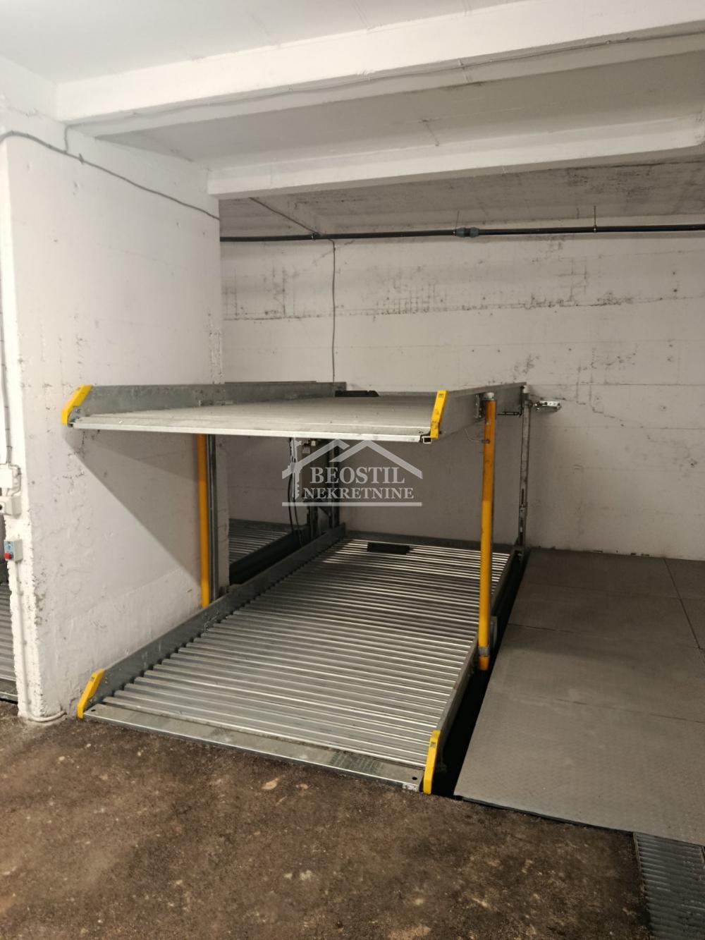 Garaža Prodaja Beograd Garaža Prodaja Beograd Autokomanda 13 m2