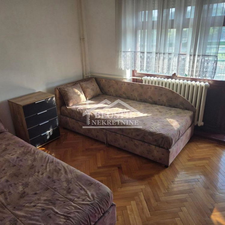 Četvorosoban stan na prodaju, Savski Venac, Beograd, 80m², 285.000 €