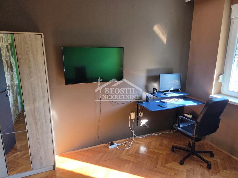 Stan Prodaja Beograd  80 m2