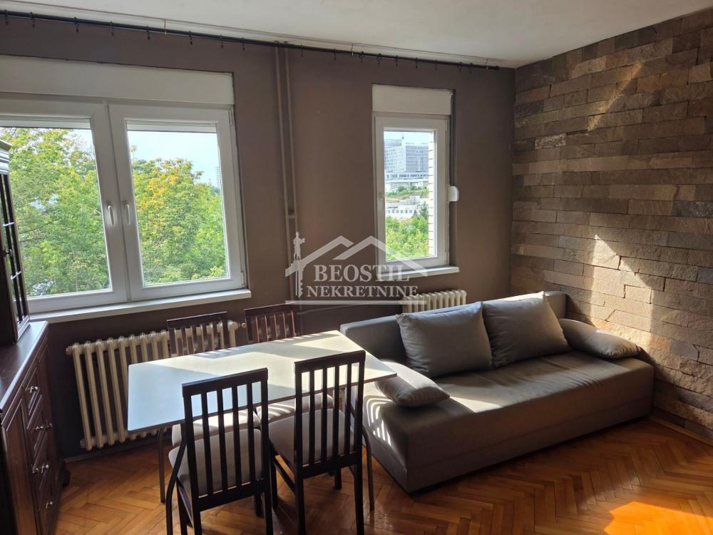 Stan Prodaja Beograd  80 m2