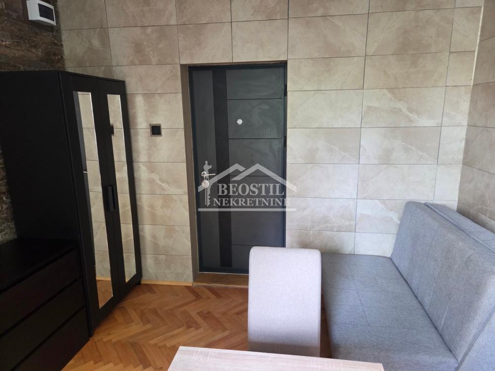 Stan Prodaja Beograd  80 m2